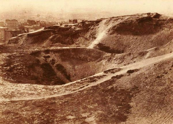 Buttes Chaumont-No Vegetation.jpg